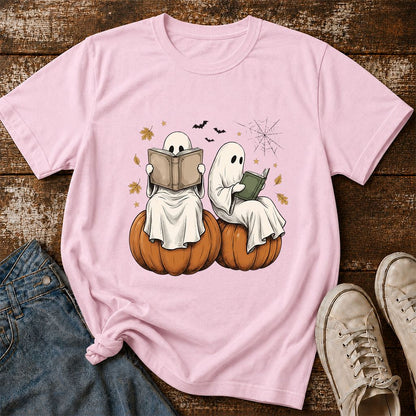 Small Ghosts Reading on Pumpkins Printed T-Shirt | Spooky Book Lover Gift Light Pink