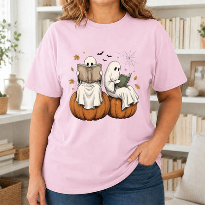 Small Ghosts Reading on Pumpkins Printed T-Shirt | Spooky Book Lover Gift Light Pink