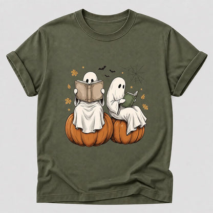 Small Ghosts Reading on Pumpkins Printed T-Shirt | Spooky Book Lover Gift Military Green