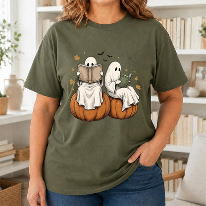 Small Ghosts Reading on Pumpkins Printed T-Shirt | Spooky Book Lover Gift Military Green