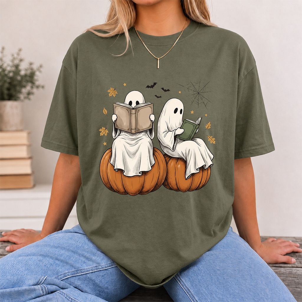 Small Ghosts Reading on Pumpkins Printed T-Shirt | Spooky Book Lover Gift Military Green