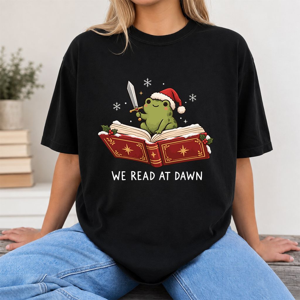 We Read At Dawn Frog Printed T-Shirt | Christmas Book Lover Gift Black