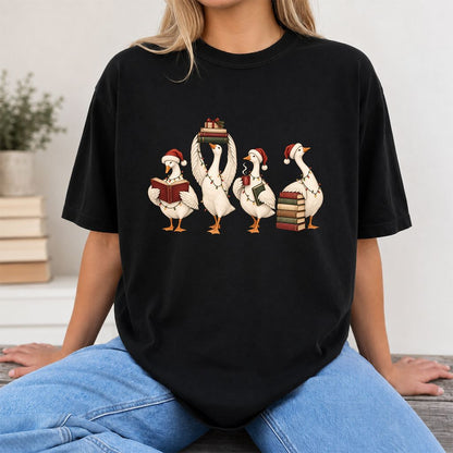 Goose Christmas Reading Printed T-Shirt | Christmas Reader Gift Black