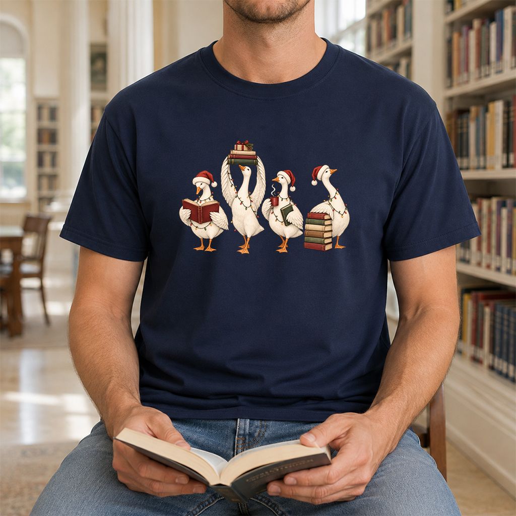 Goose Christmas Reading Printed T-Shirt | Christmas Reader Gift Navy