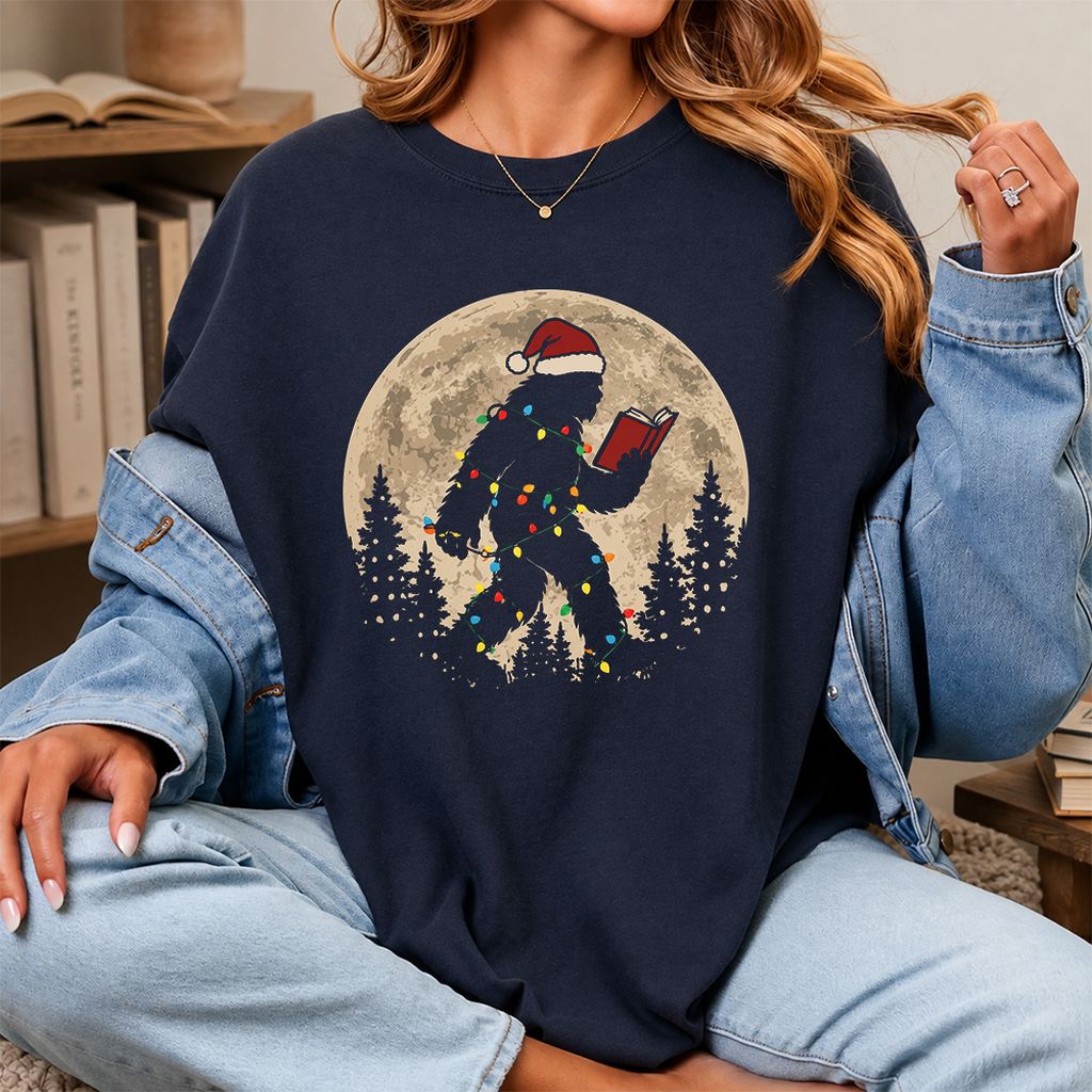 Big Foot Wearing Christmas Hat Printed T-Shirt | Christmas Reader Gift Navy