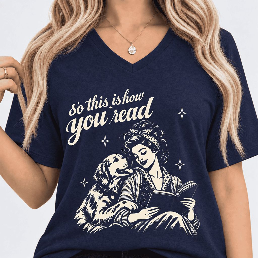 How You Read Golden Retriever Ultra-Soft V-Neck | Dog Lover Reader Gift Navy