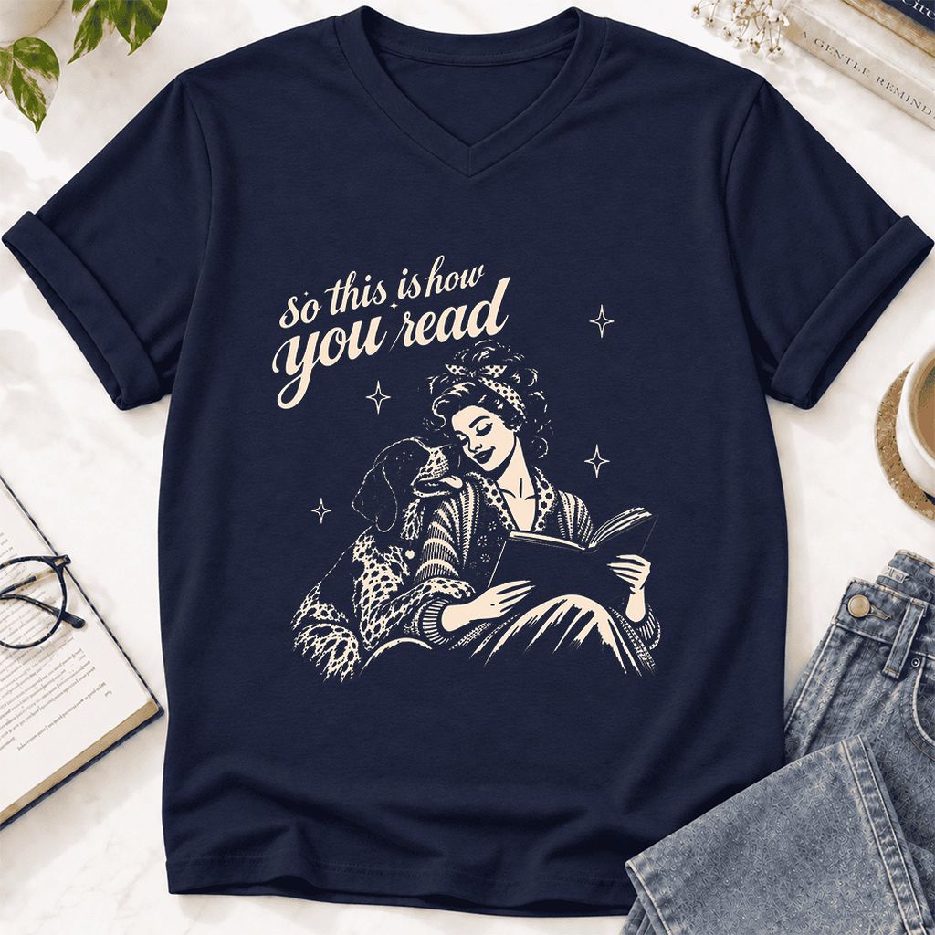 How You Read German Shorthaired Pointer Ultra-Soft V-Neck | Reader Gift Navy