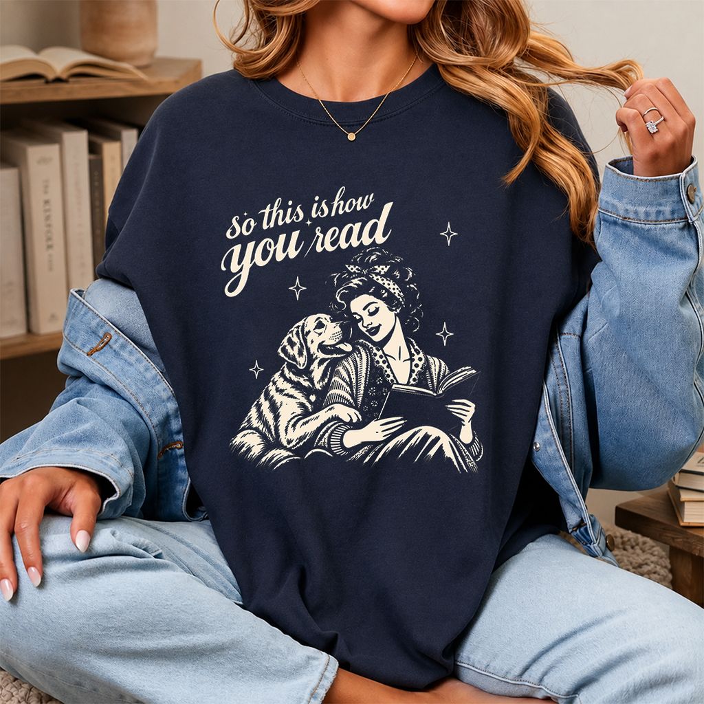 How You Read Labrador Retriever Printed T-Shirt | Reader Gift Navy