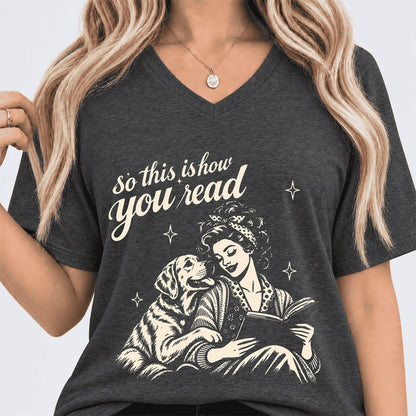 How You Read Labrador Retriever Ultra-Soft V-Neck | Reader Gift Dark Grey Heather