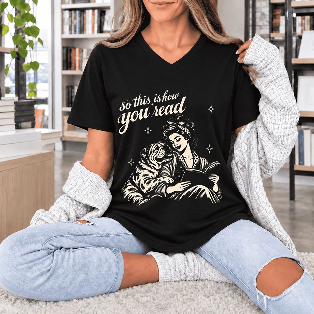 How You Read English Bulldog Ultra-Soft V-Neck | Reader Gift Black