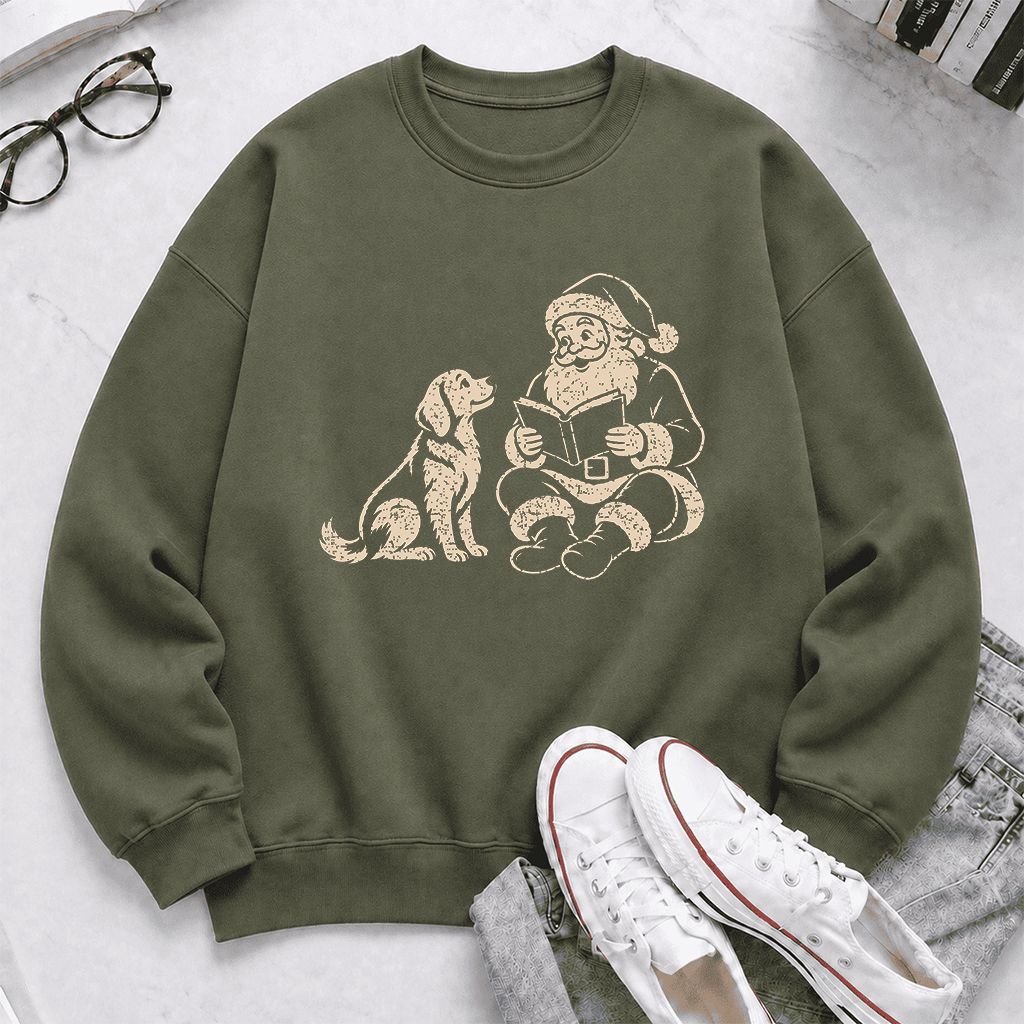 Golden Retriever And Santa Reading Printed Sweatshirt | Christmas Reader Gift Military Green