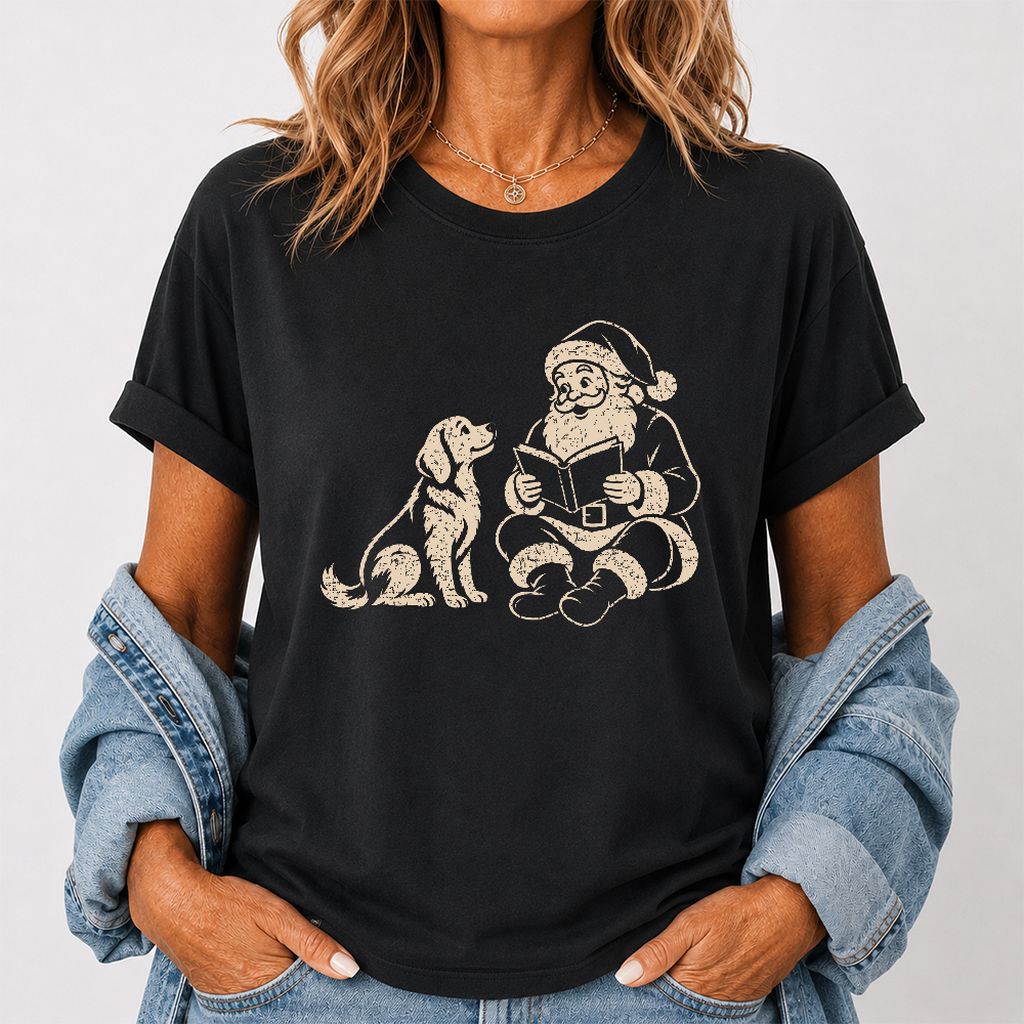 Golden Retriever And Santa Reading Printed T-Shirt | Christmas Reader Gift Black