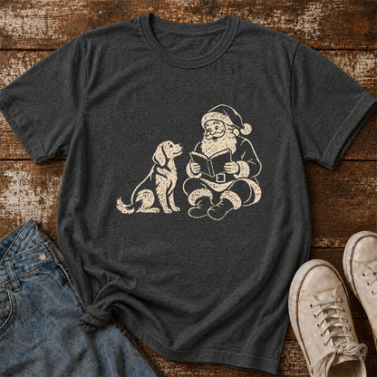 Golden Retriever And Santa Reading Printed T-Shirt | Christmas Reader Gift Dark Heather