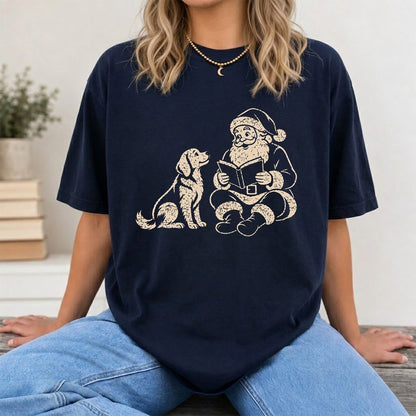 Golden Retriever And Santa Reading Printed T-Shirt | Christmas Reader Gift Navy