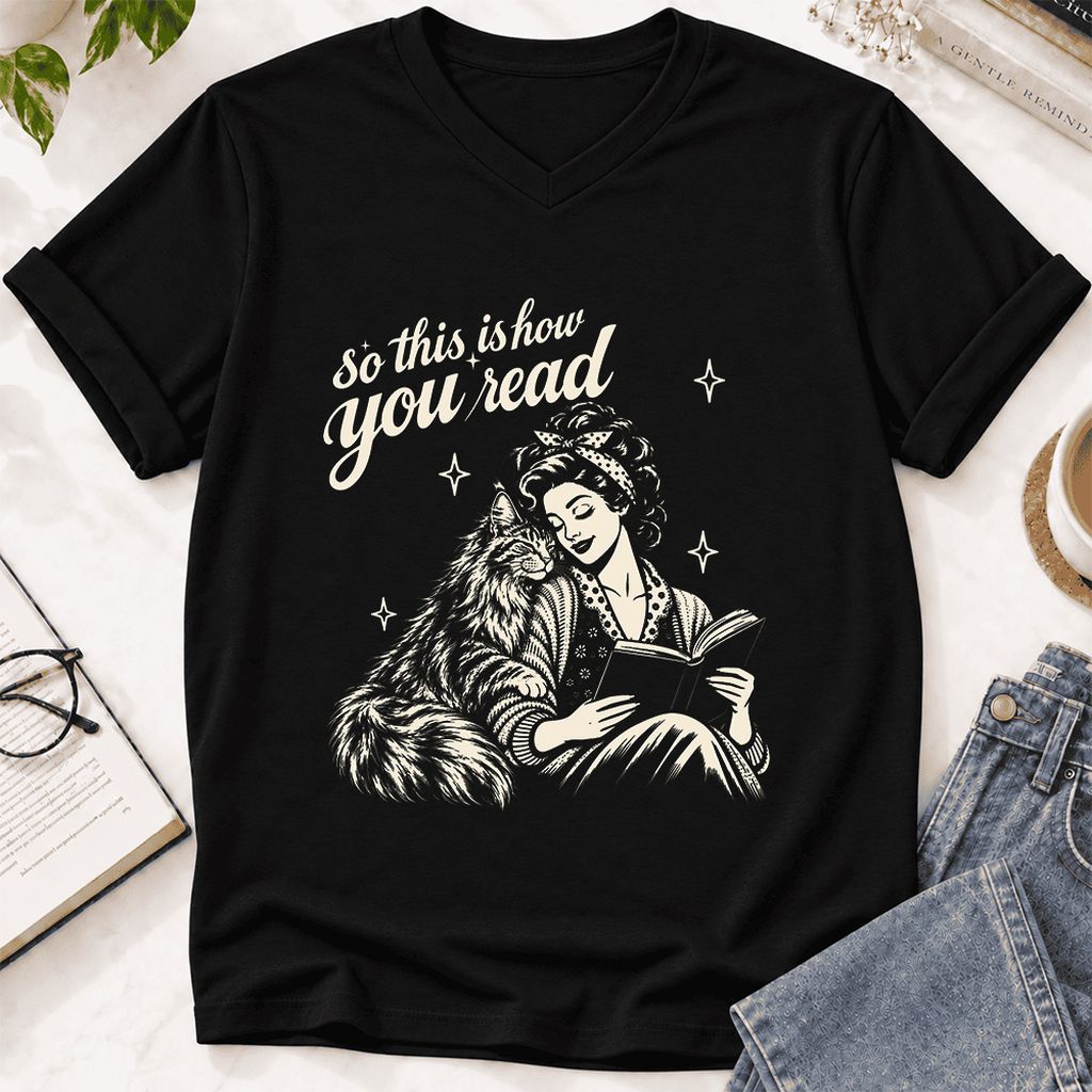 How You Read Printed Maine Coon Sweatshirt | Cat Lover Reader Gift Black