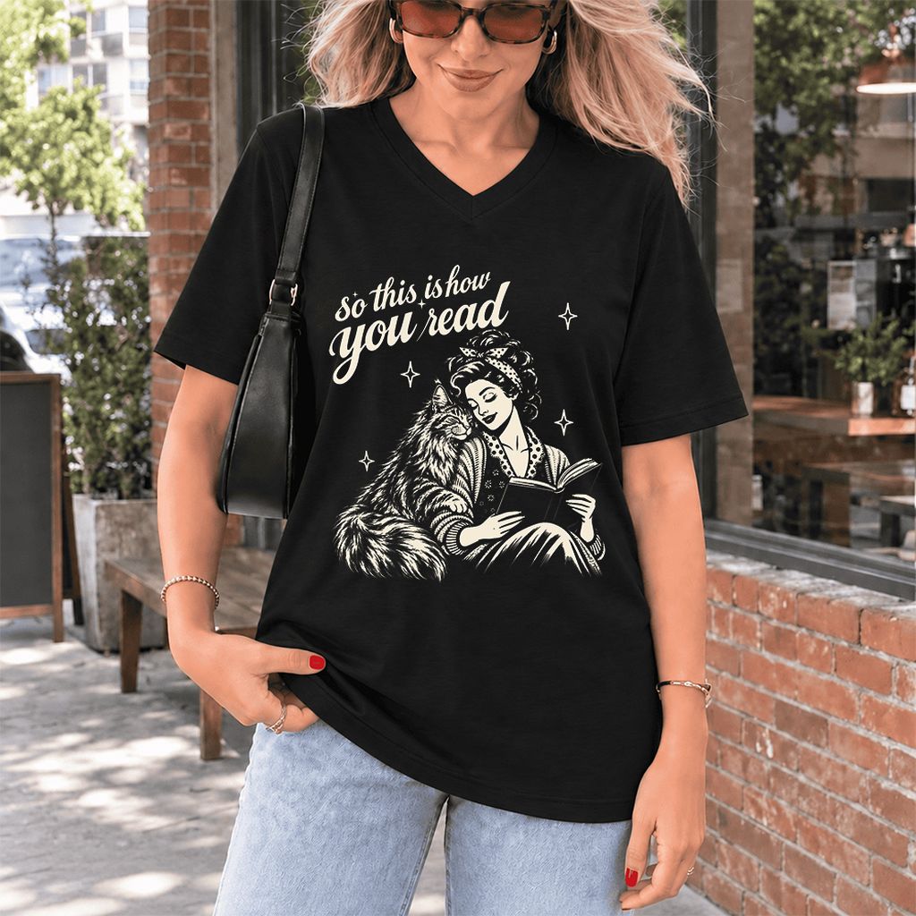 How You Read Printed Maine Coon Sweatshirt | Cat Lover Reader Gift Black