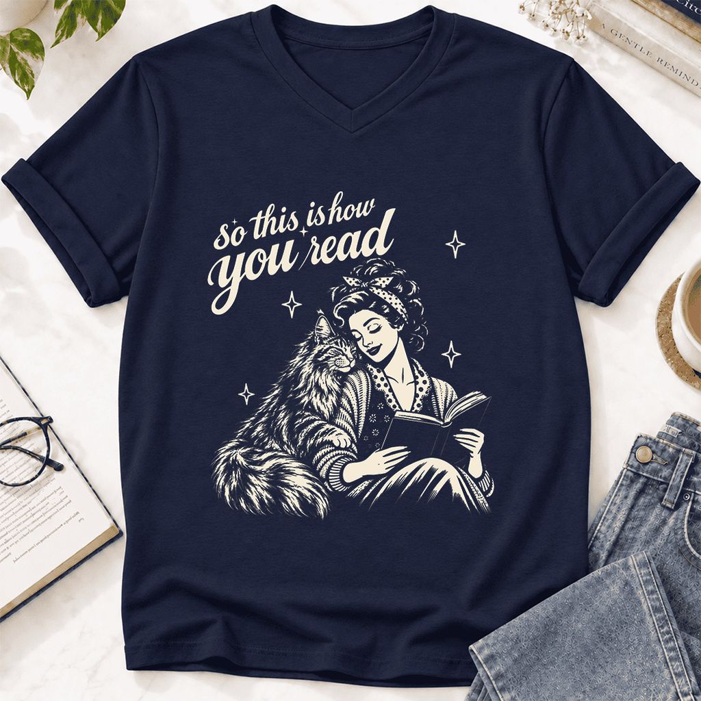 How You Read Printed Maine Coon Sweatshirt | Cat Lover Reader Gift Navy