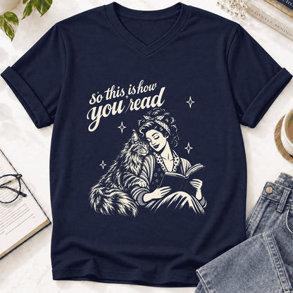 How You Read Printed Maine Coon Sweatshirt | Cat Lover Reader Gift Navy