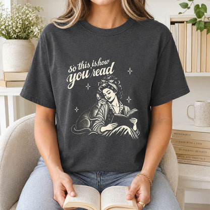 How You Read Abyssinian Printed T-Shirt | Cat Lover Reader Gift Dark Heather