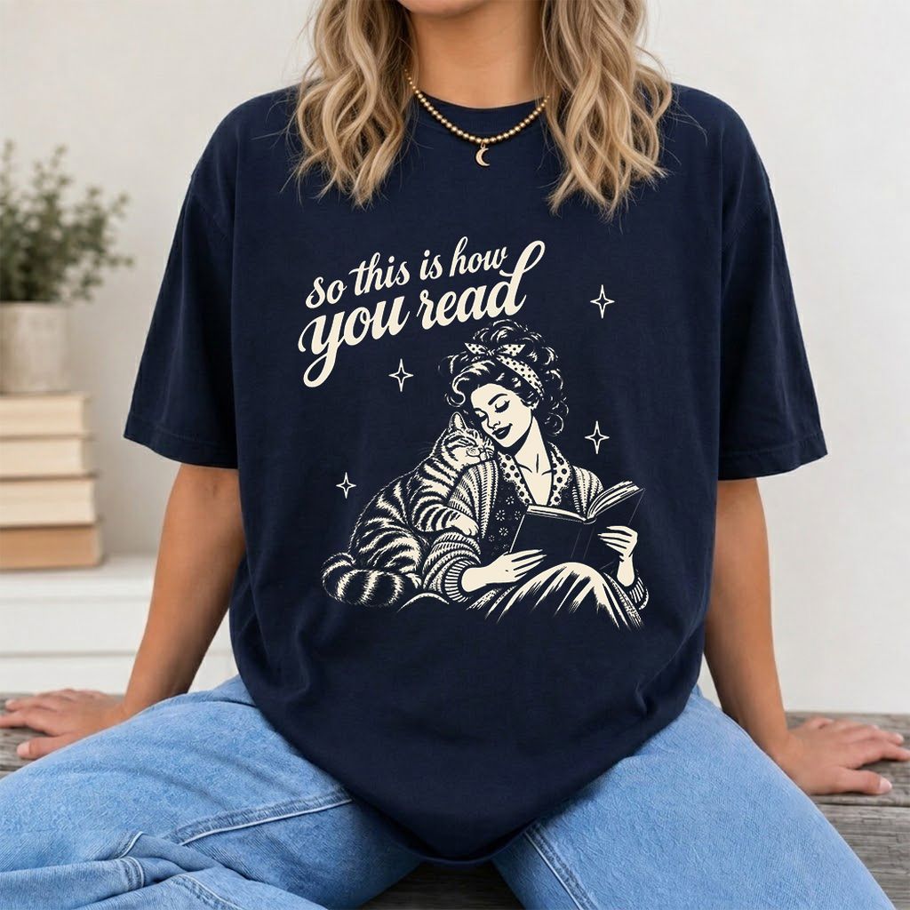 How You Read American Shorthair Printed T-Shirt | Cat Lover Gift Navy