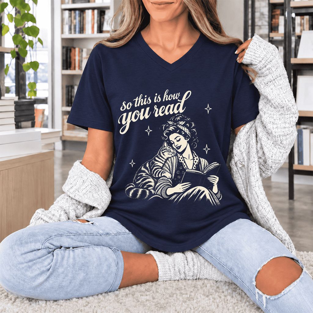 How You Read American Shorthair Ultra-Soft V-Neck | Cat Lover Gift Navy