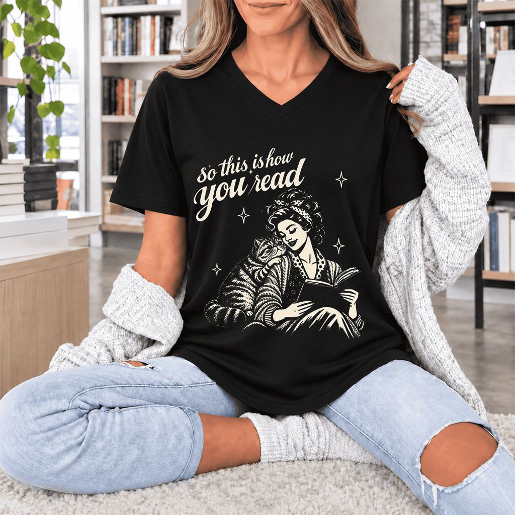 How You Read Exotic Shorthair Ultra-Soft V-Neck | Cat Lover Gift Black
