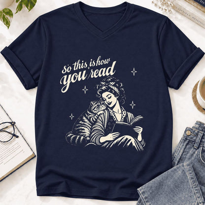 How You Read Exotic Shorthair Ultra-Soft V-Neck | Cat Lover Gift Navy