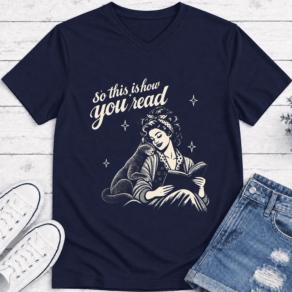 How You Read Russian Blue Ultra-Soft V-Neck | Cat Lover Reader Gift Navy