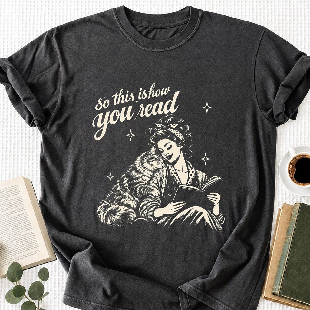 How You Read Siberian Printed T-Shirt | Cat Lover Reader Gift Dark Heather