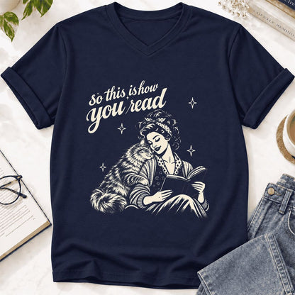 How You Read Siberian Ultra-Soft V-Neck | Cat Lover Reader Gift Navy