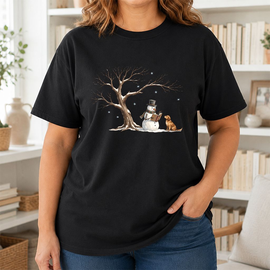 Christmas Storytime with Golden Retriever Printed T-Shirt | Reader Gift Black