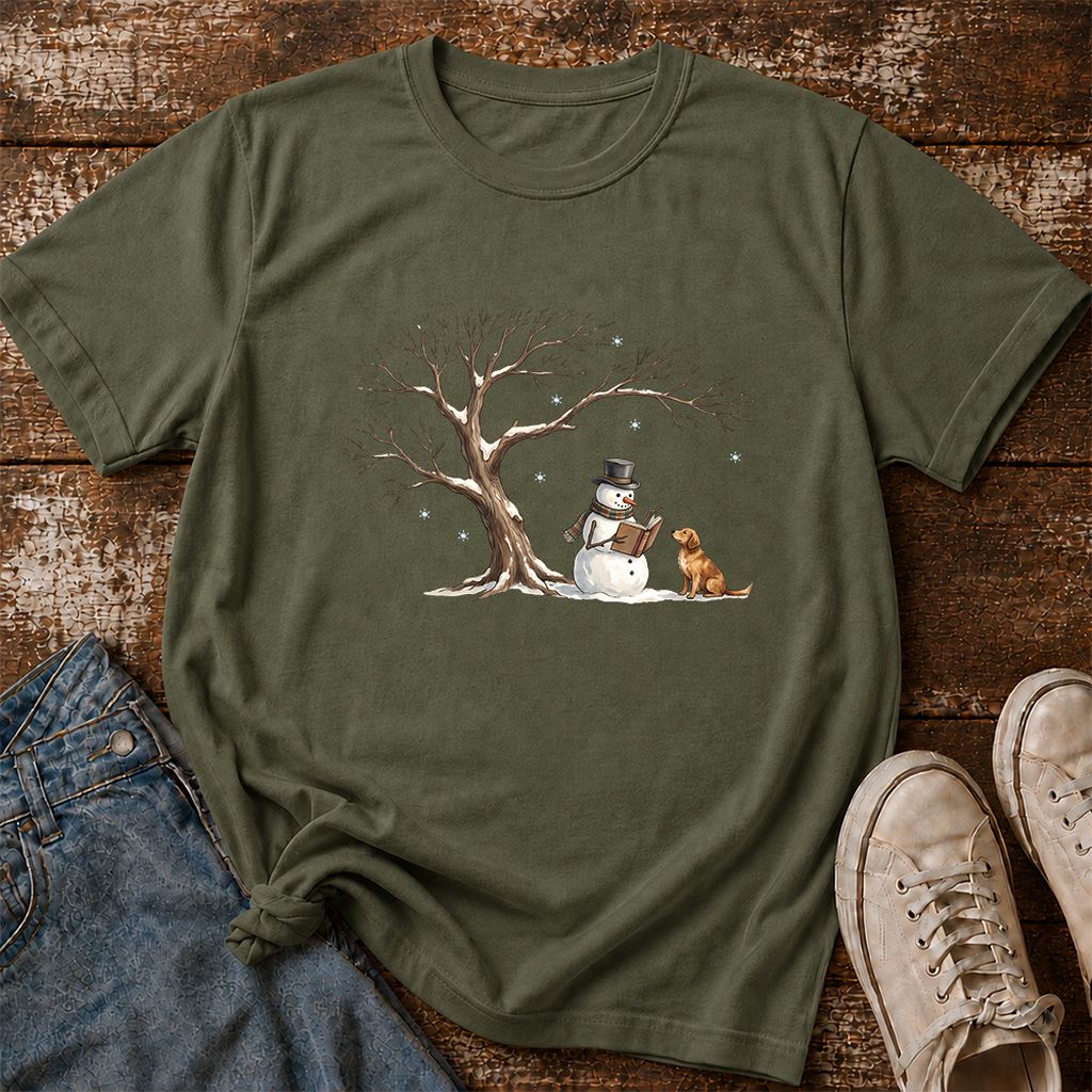 Christmas Storytime with Golden Retriever Printed T-Shirt | Reader Gift Military Green