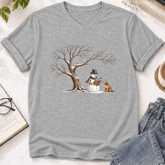 Christmas Storytime with Golden Retriever Ultra-Soft V-Neck | Reader Gift Athletic Heather