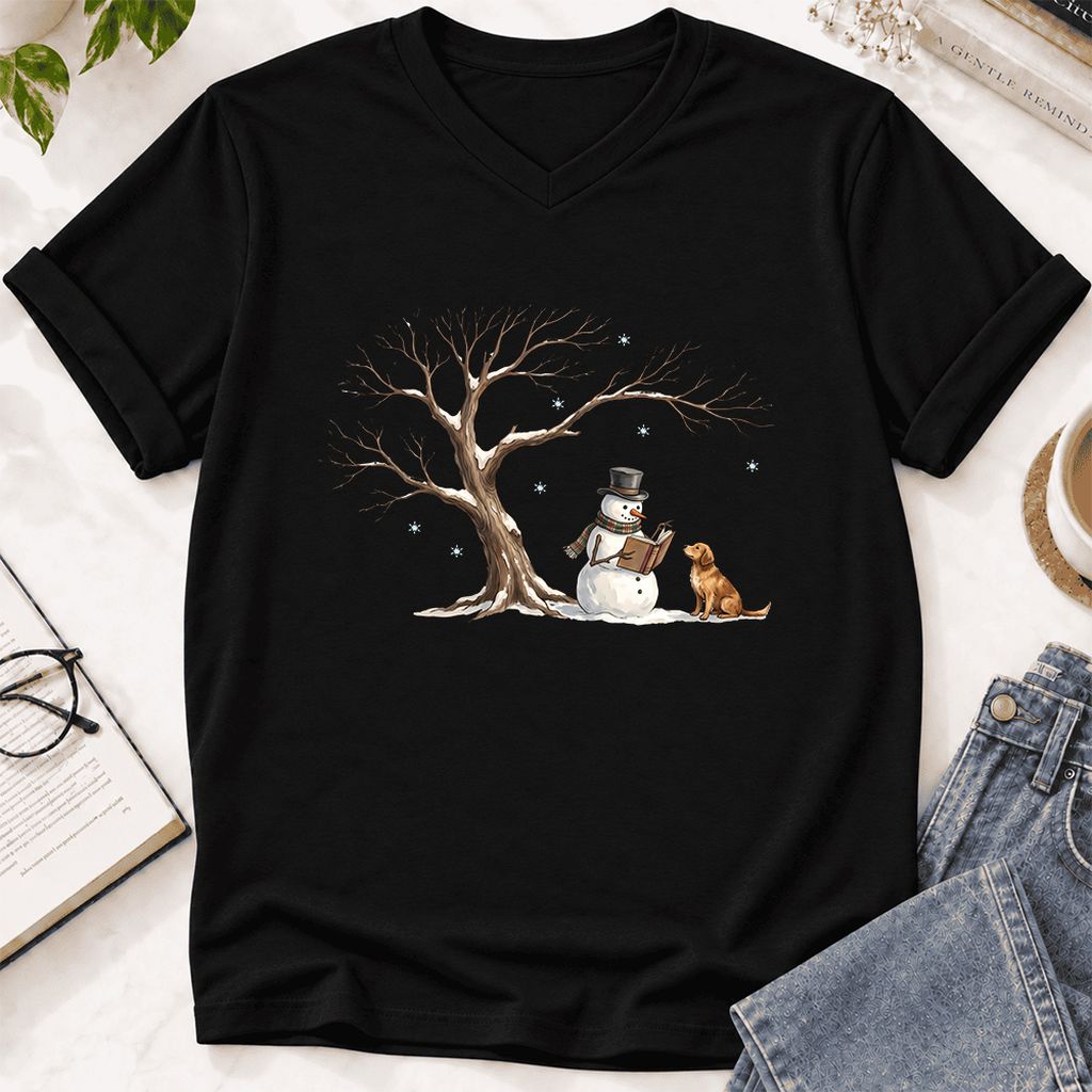 Christmas Storytime with Golden Retriever Ultra-Soft V-Neck | Reader Gift Black