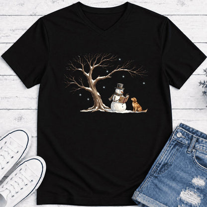 Christmas Storytime with Golden Retriever Ultra-Soft V-Neck | Reader Gift Black
