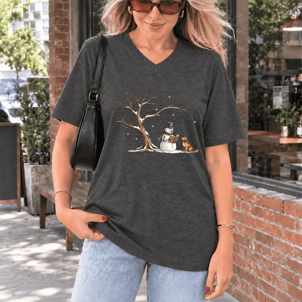 Christmas Storytime with Golden Retriever Ultra-Soft V-Neck | Reader Gift Dark Grey Heather