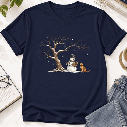 Christmas Storytime with Golden Retriever Ultra-Soft V-Neck | Reader Gift Navy