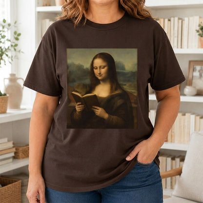 Mona Lisa Reading Printed T-Shirt | Literary Home Reader Gift Dark Chocolate
