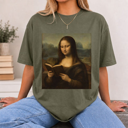Mona Lisa Reading Printed T-Shirt | Literary Home Reader Gift Military Green