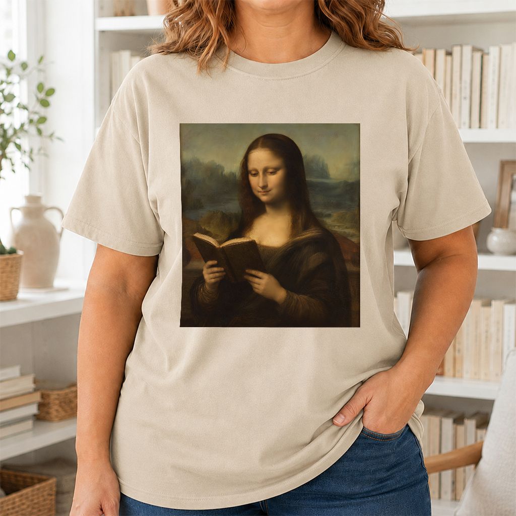 Mona Lisa Reading Printed T-Shirt | Literary Home Reader Gift Sand