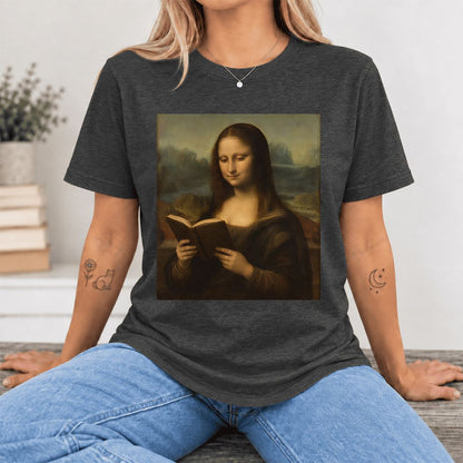 Mona Lisa Reading Ultra-Soft Cotton T-Shirt | Literary Home Reader Gift Dark Grey Heather