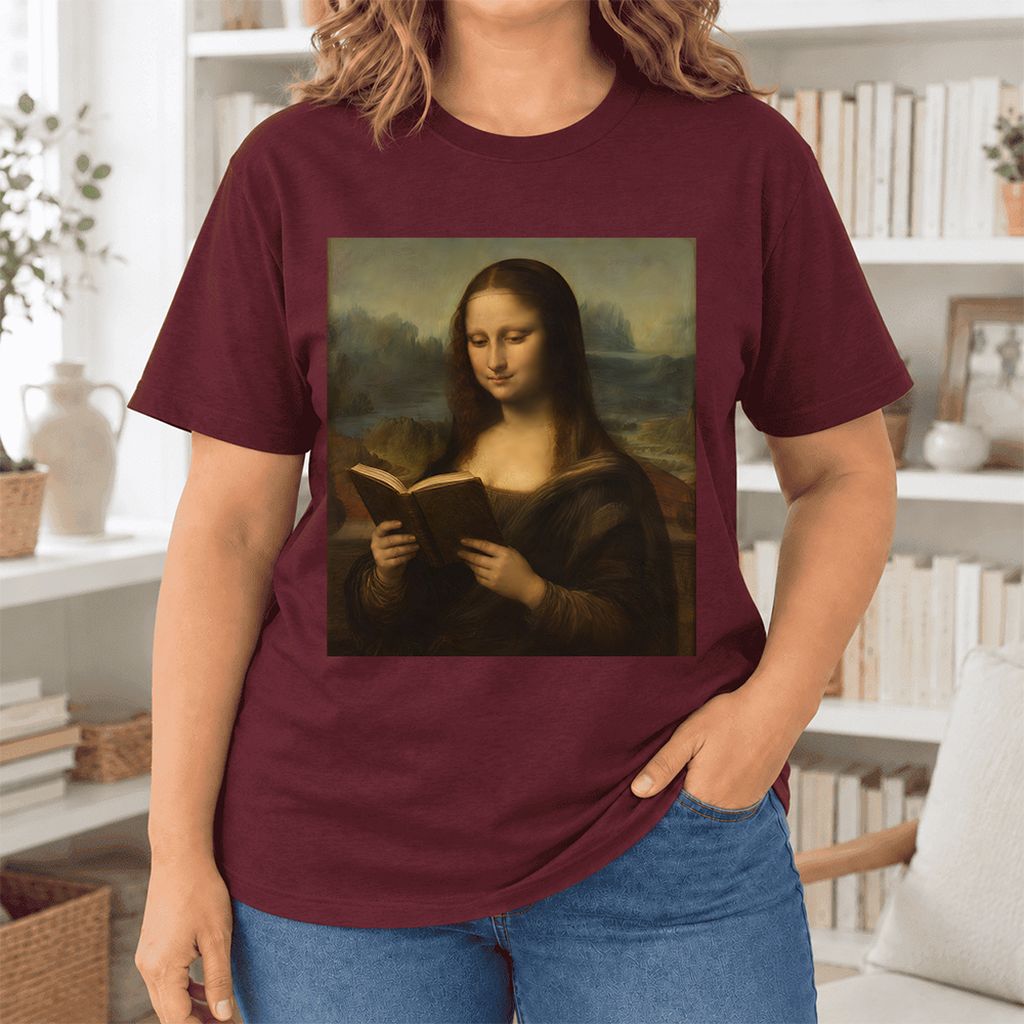 Mona Lisa Reading Ultra-Soft Cotton T-Shirt | Literary Home Reader Gift Maroon