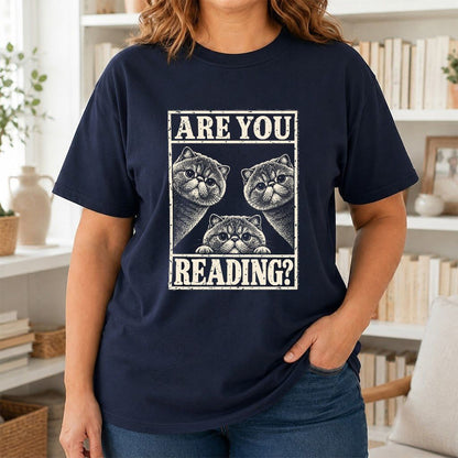 ARE YOU READING Exotic Shorthair Printed T-Shirt | Cat Lover Reader Gift Navy
