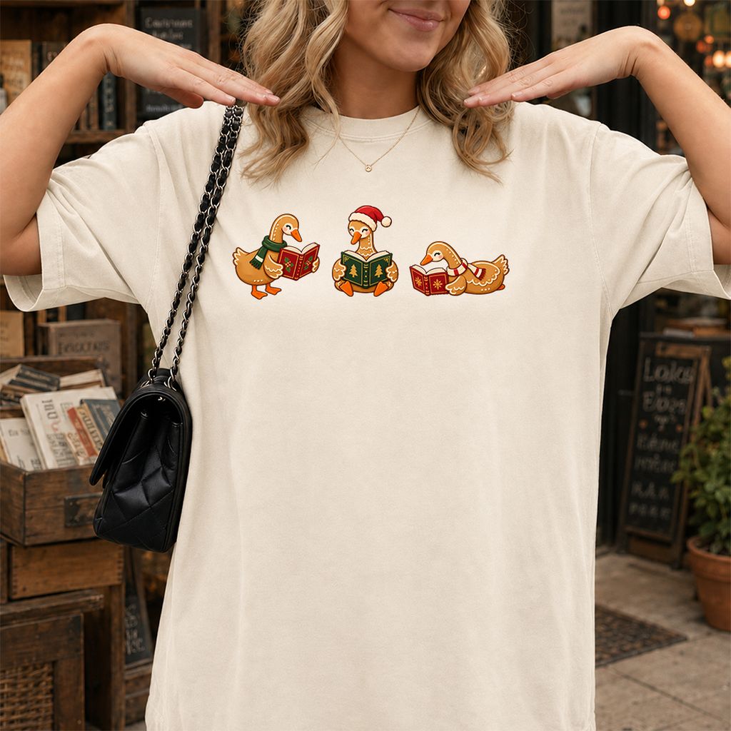 Gingerbread Ducks Reading Printed T-Shirt | Christmas Gift Natural