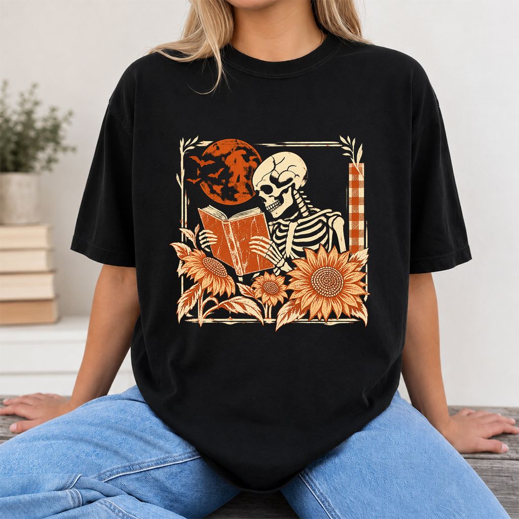 Skeleton Reading Sunflowers Printed T-Shirt | Halloween Book Lover Gift Black