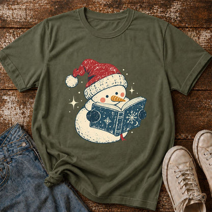 Reading Snowman Christmas Printed T-Shirt | Cozy Christmas Reader Gift Military Green
