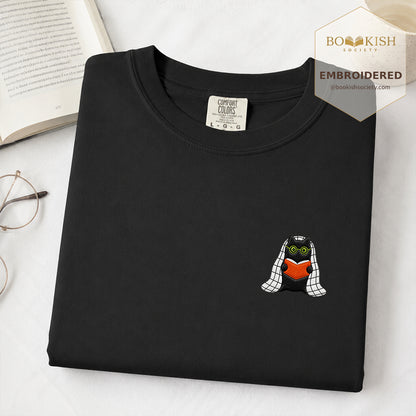 Embroidered Cat Reading Comfort Color ® T-shirt Book Lover Gift Black