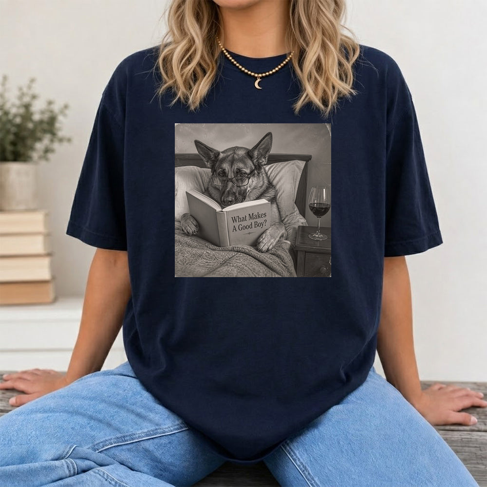 What Makes A Good Boy Printed T-Shirt | Cozy German Shepherd Mom Reader Gift Navy