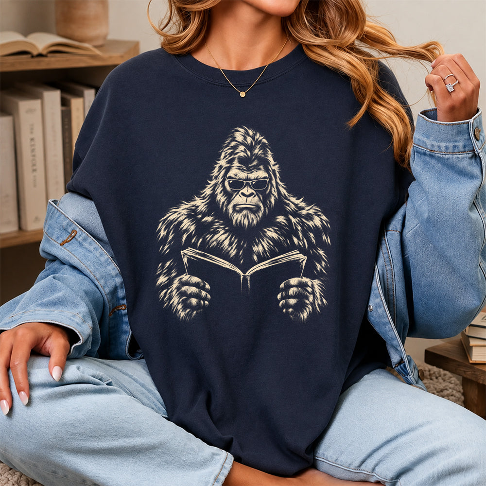Big Foot Reading Book Softstyle T-Shirt | Book Lover Gift Navy