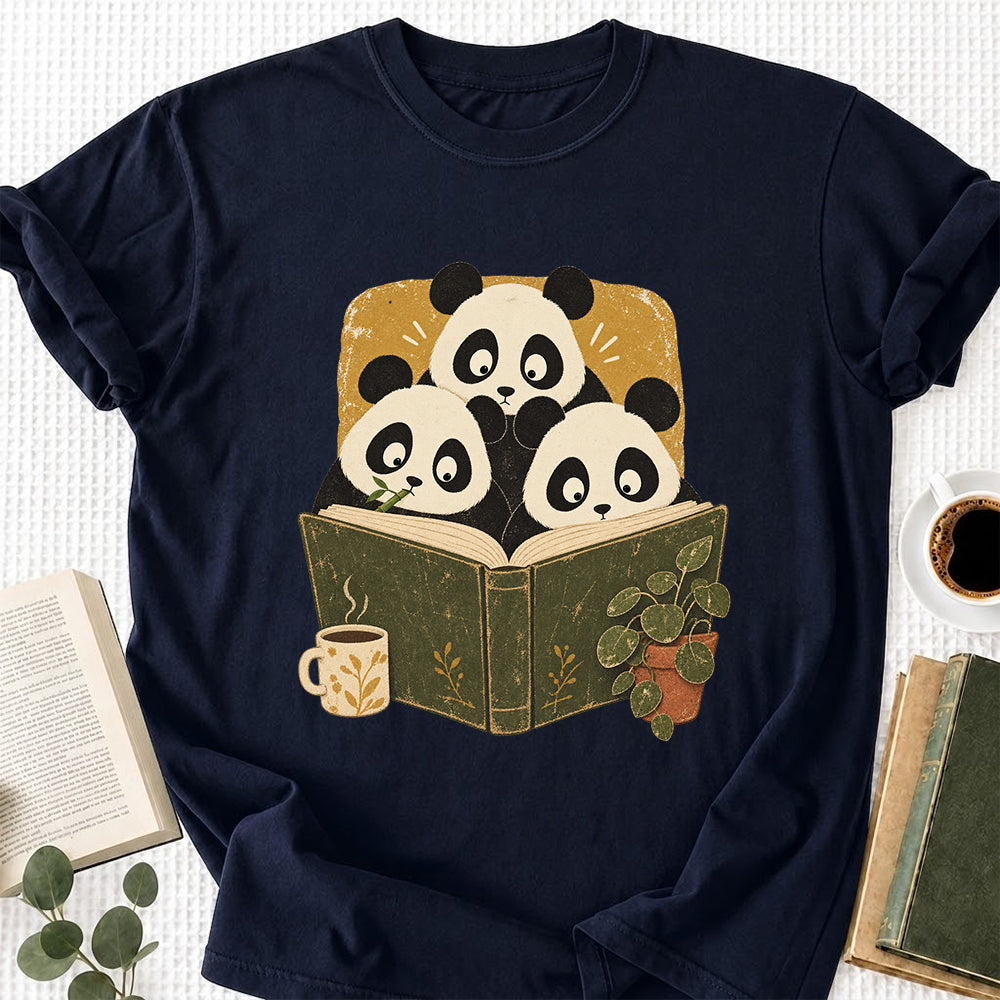 Minimal Japanese Pandas Reading Softstyle T-Shirt | Book Lover Gift Navy